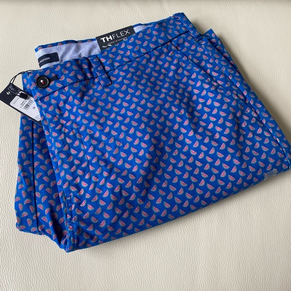 TOMMY HILFIGER shorts - Picture 3 of 8